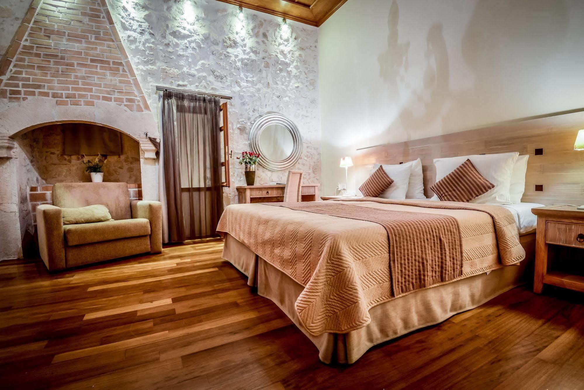 Leo Hotel Rethimnon Buitenkant foto